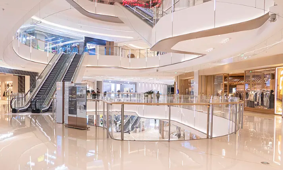 �����̳�